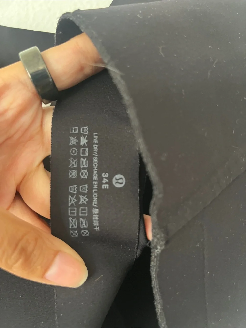 Lululemon Black Elite Weave-Back Sports Bra Size 34E